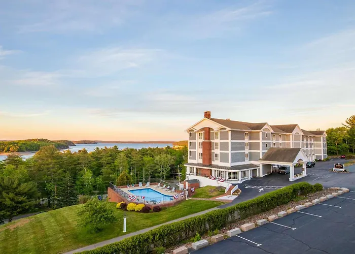Bluenose Inn - Bar Harbor Hotel